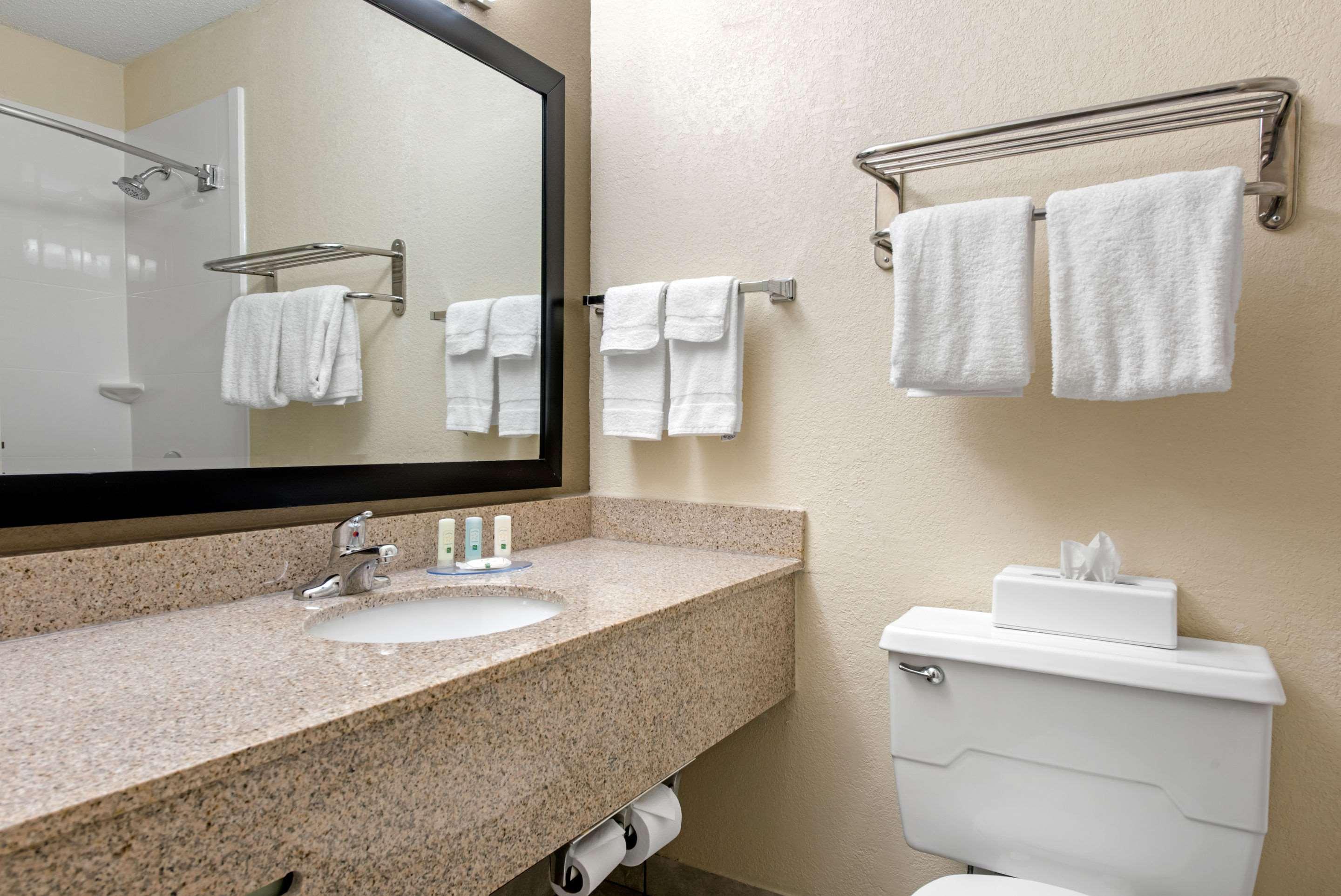 Quality Inn & Suites Lafayette I-65 Eksteriør bilde