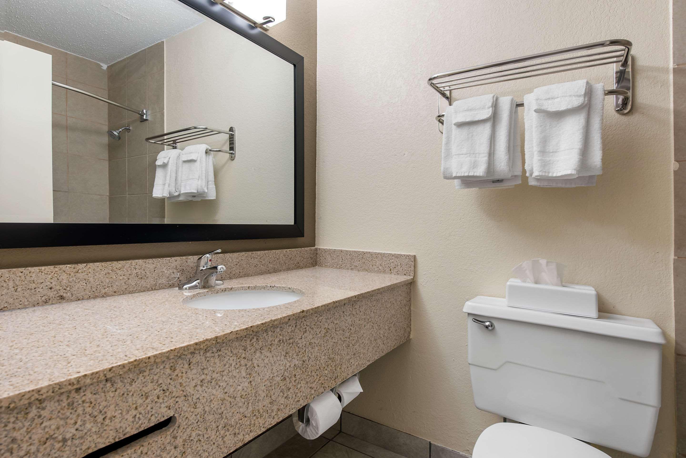 Quality Inn & Suites Lafayette I-65 Eksteriør bilde