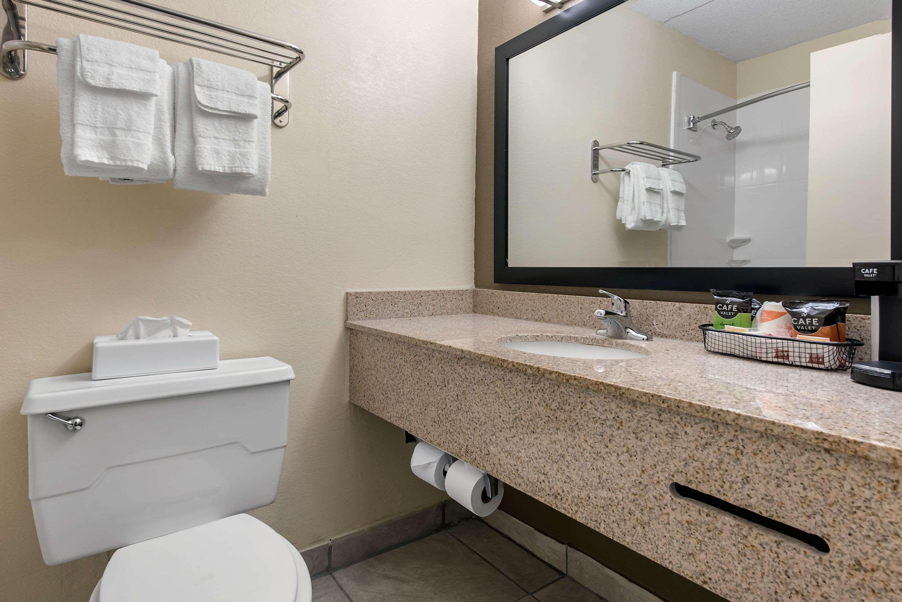 Quality Inn & Suites Lafayette I-65 Eksteriør bilde