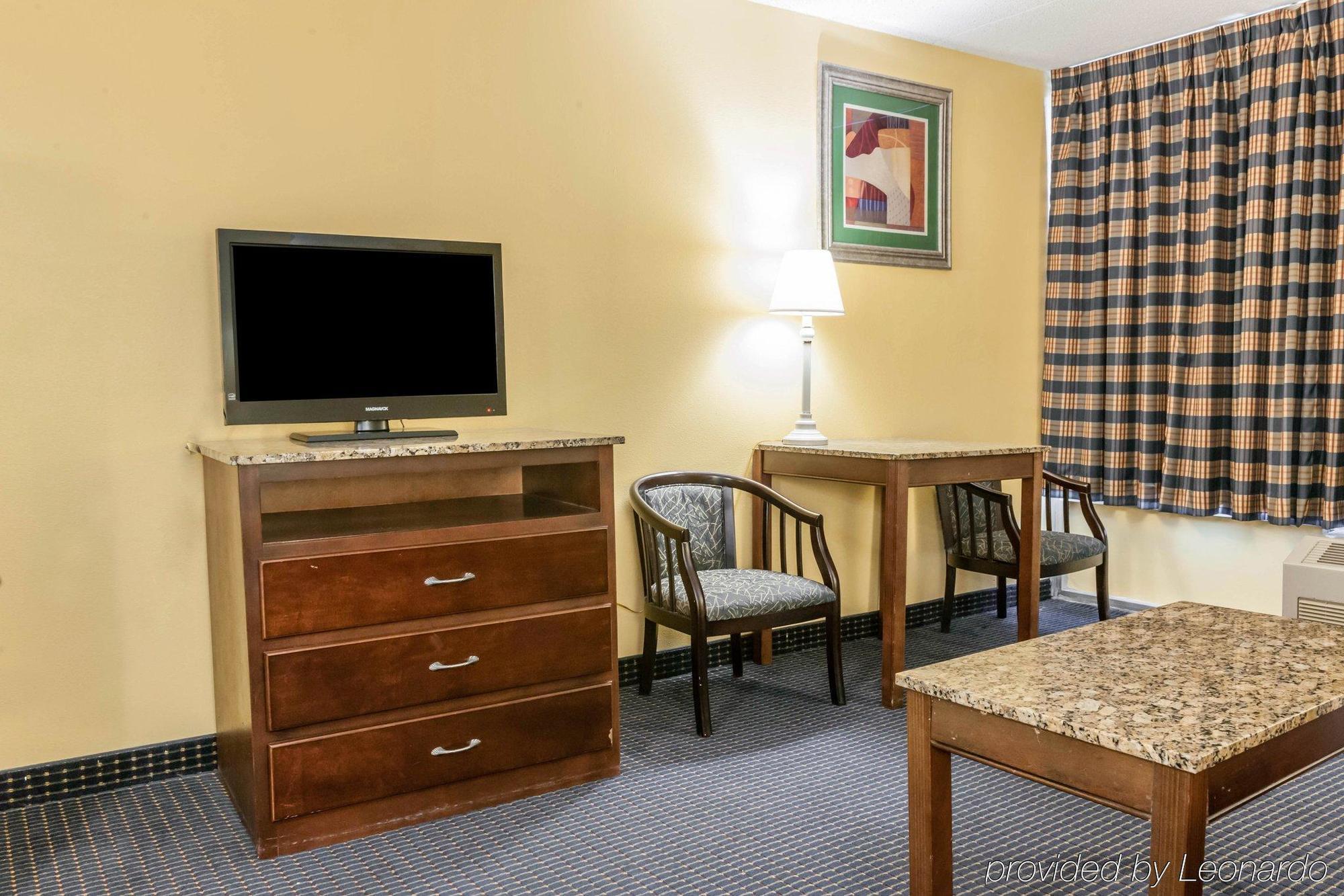 Quality Inn & Suites Lafayette I-65 Eksteriør bilde